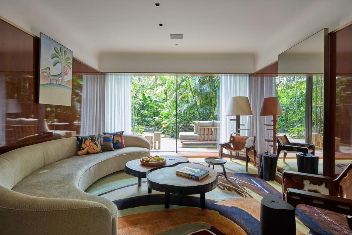 Hotel Rosewood São Paulo Zewnętrze zdjęcie The living room of a villa at The Oberoi, Mumbai